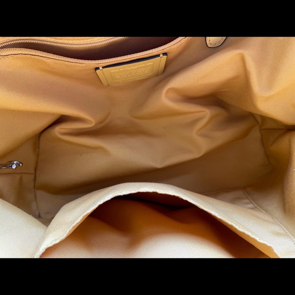 Coach Edie 28 with matching wallet. - Picture 6 of 6